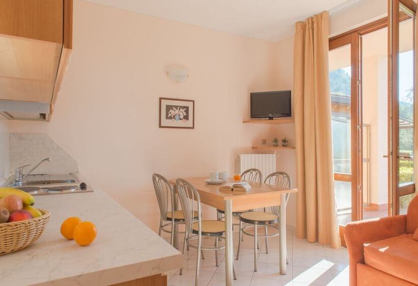 דירת חדר, Residence La Pertica