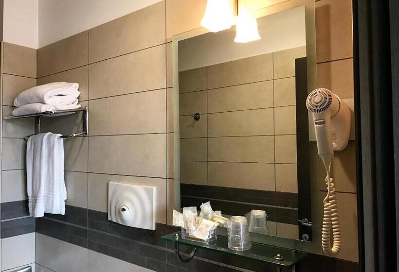 バルコニー付きシングルスタンダードルーム, Visagi