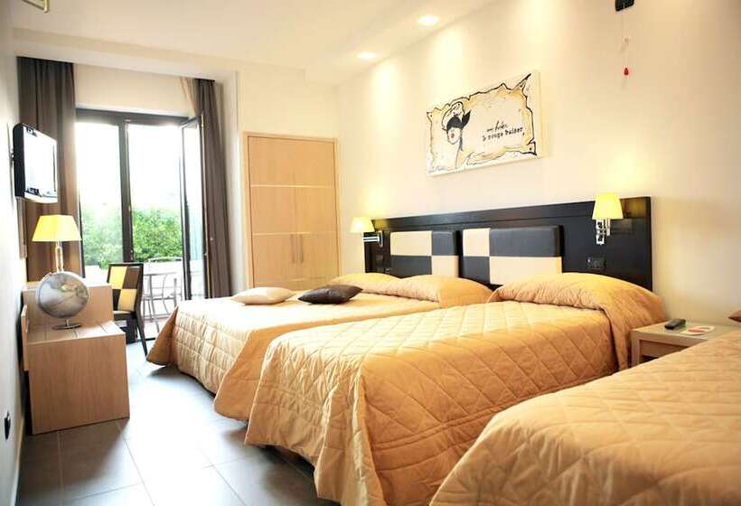 スタンダード４人部屋, Visagi