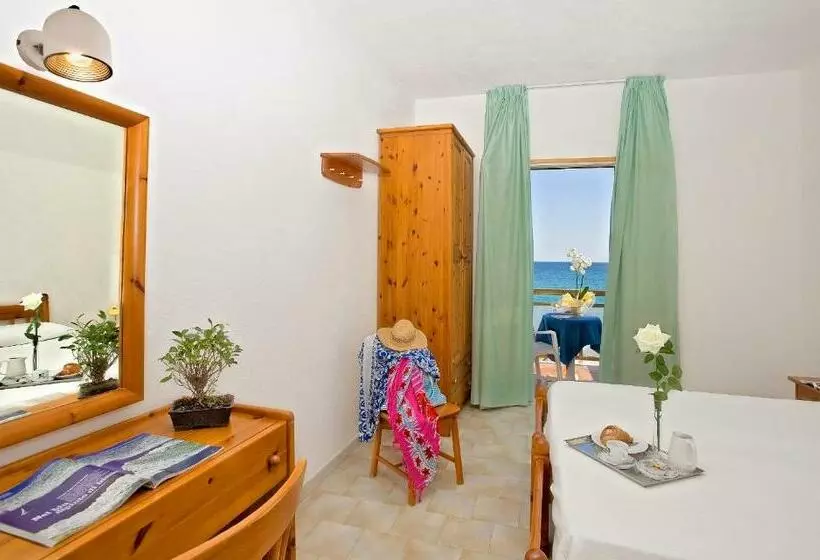 オーシャンビューのスタンダードシングルルーム, Vittorio Beach Resort