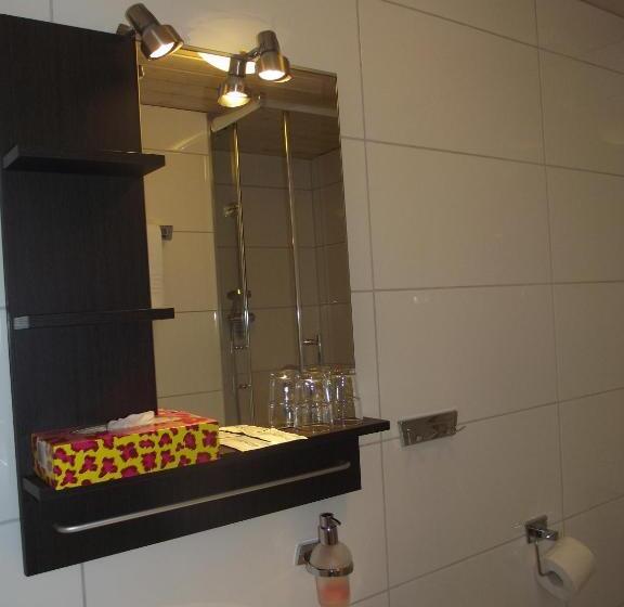 Номер Стандарт, Zum Weissen Lamm