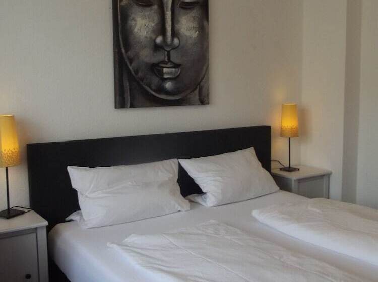 Номер Стандарт, Zum Weissen Lamm