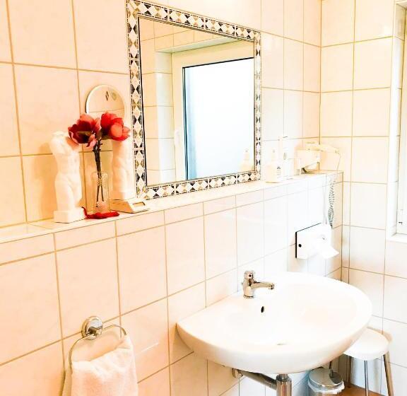 Номер Стандарт, Landhotel Restaurant Gärtner