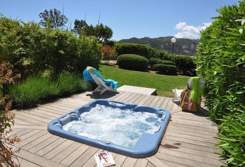 ویلای 1 خوابه با چشمانداز دریا, Résidence Marina Di Santa Giulia