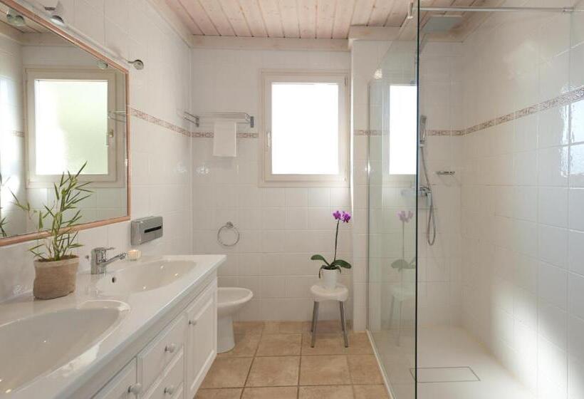 Дом 3 Спальни, Résidence Marina Di Santa Giulia