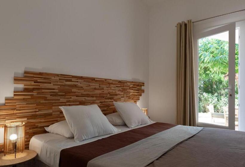 ویلا سوپریور 3 خوابه, Résidence Marina Di Santa Giulia