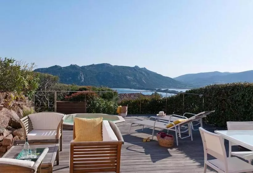 オーシャンビュー２ベッドルームヴィラ, Résidence Marina Di Santa Giulia