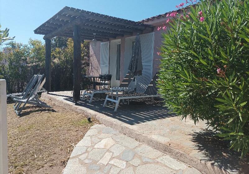 2-Bedroom Classic Apartment, Résidence Marina Di Santa Giulia