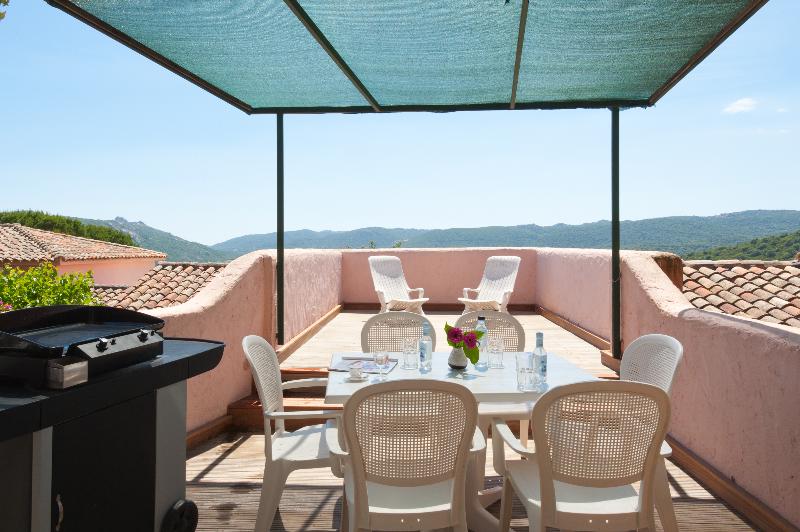 2-Bedroom Classic Apartment, Résidence Marina Di Santa Giulia