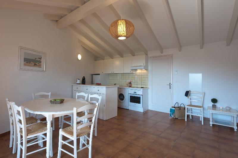 2-Bedroom Classic Apartment, Résidence Marina Di Santa Giulia