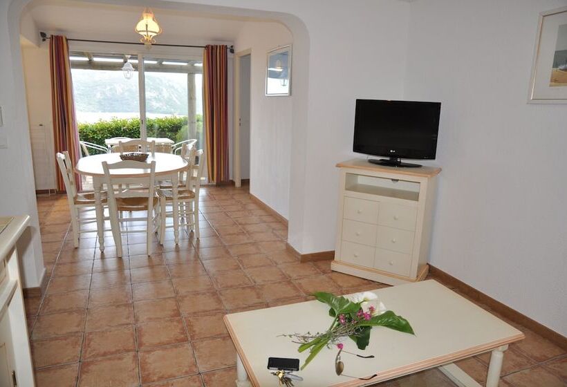 آپارتمان کلاسیک 1 خوابه, Résidence Marina Di Santa Giulia