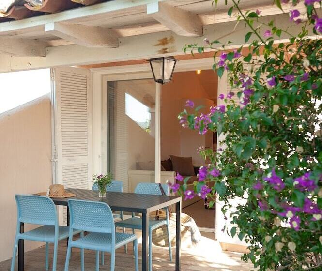 ویلای 1 خوابه با چشمانداز دریا, Résidence Marina Di Santa Giulia