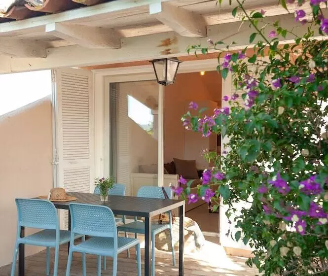 オーシャンビューの１ベッドルームビラ, Résidence Marina Di Santa Giulia