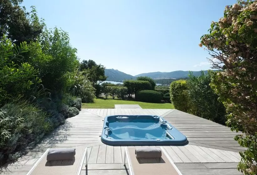 オーシャンビューの１ベッドルームビラ, Résidence Marina Di Santa Giulia