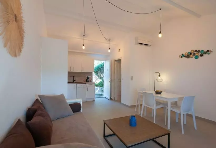 オーシャンビューの１ベッドルームビラ, Résidence Marina Di Santa Giulia