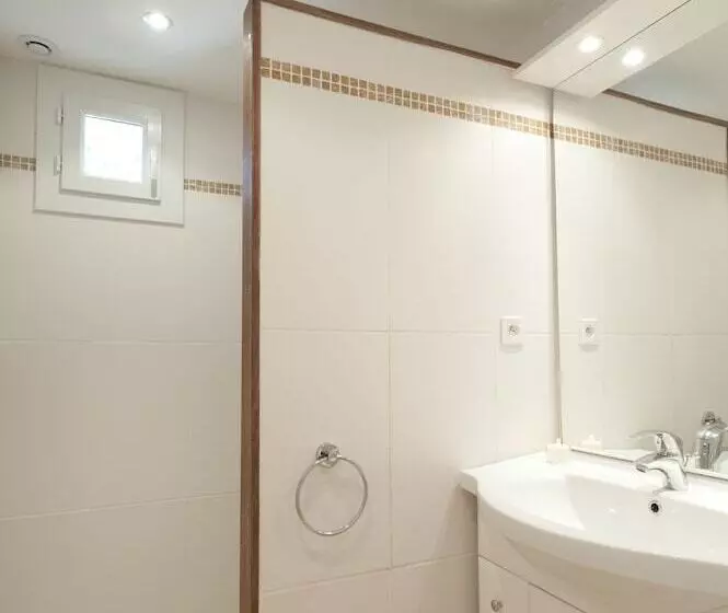 2-Bedroom Classic Apartment, Résidence Marina Di Santa Giulia