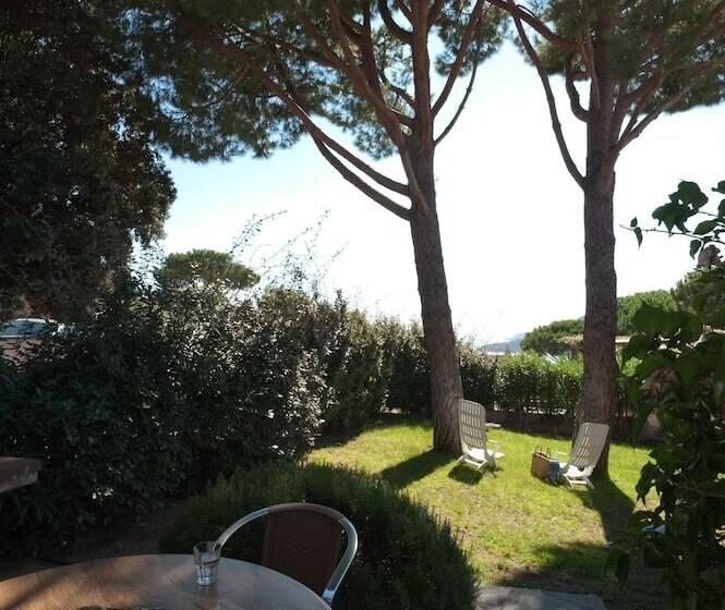 2-Bedroom Classic Apartment, Résidence Marina Di Santa Giulia