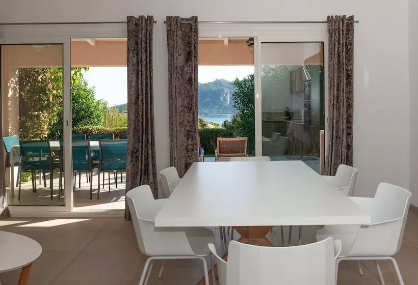 ３ベッドルームのスーペリアビラ, Résidence Marina Di Santa Giulia