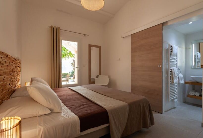 ویلا سوپریور 3 خوابه, Résidence Marina Di Santa Giulia