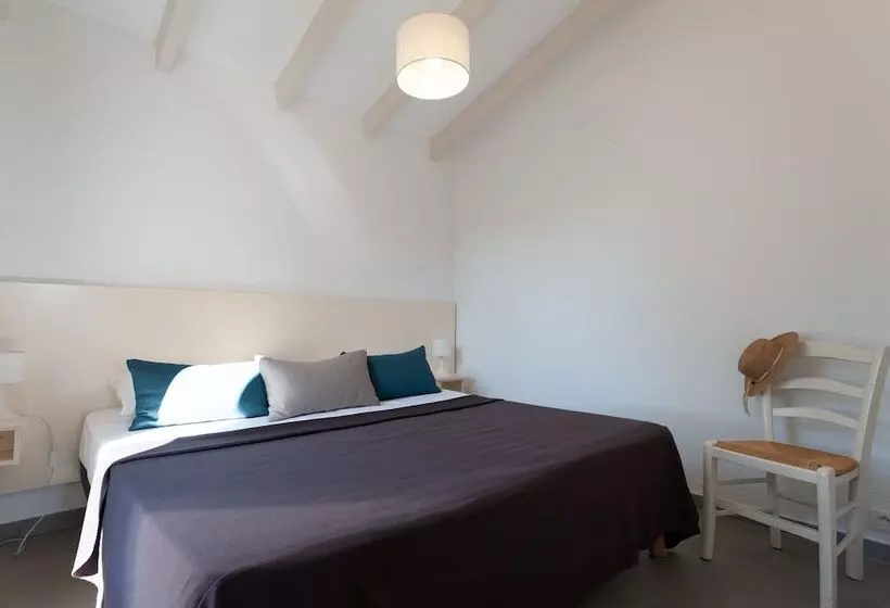 2-Bedroom Classic Apartment, Résidence Marina Di Santa Giulia