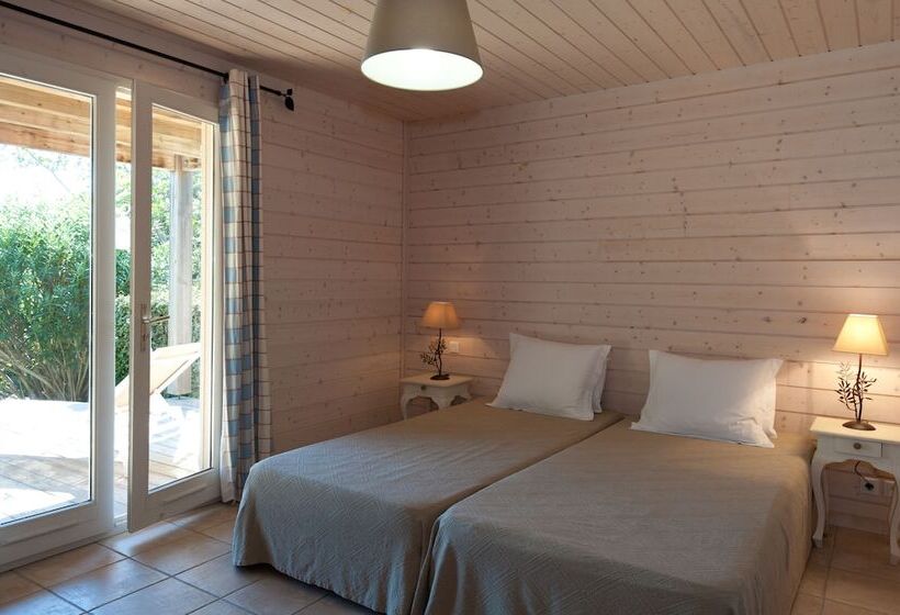 خانه 3 خوابه, Résidence Marina Di Santa Giulia