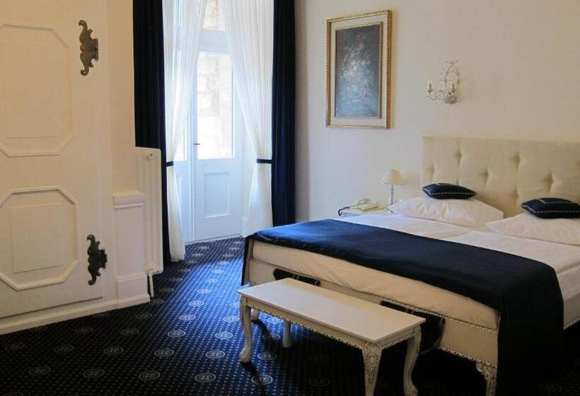 Номер Комфорт, Schloss Hotel Wolfsbrunnen