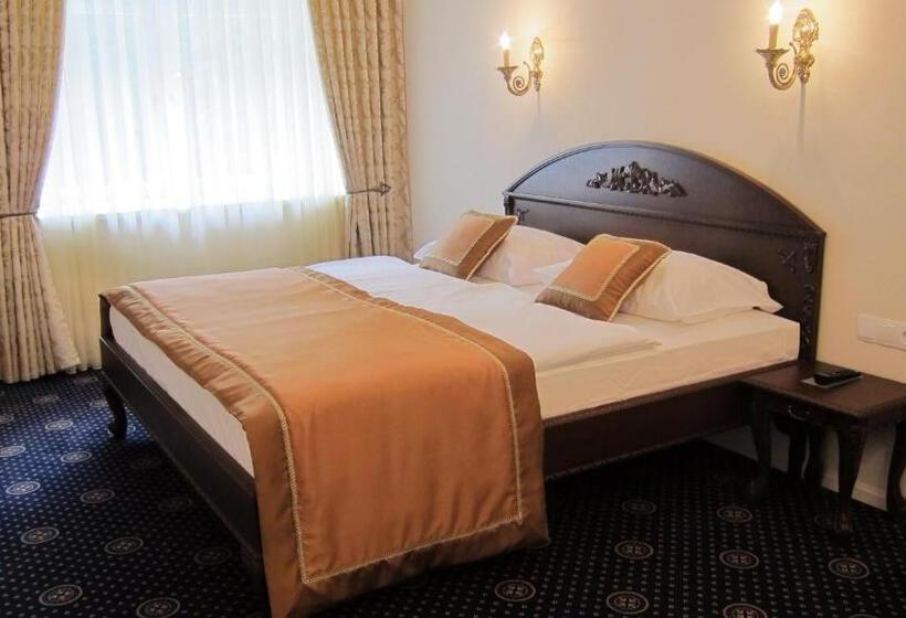 Номер Комфорт, Schloss Hotel Wolfsbrunnen