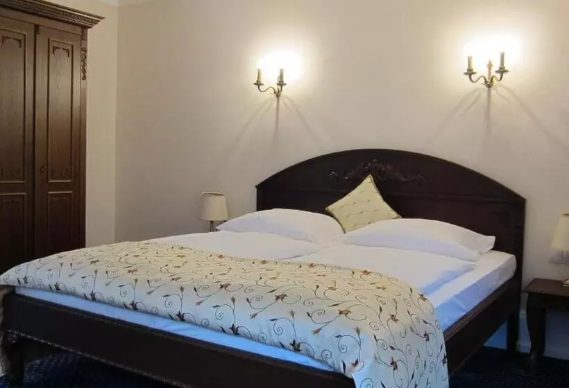 اتاق استاندارد, Schloss Hotel Wolfsbrunnen