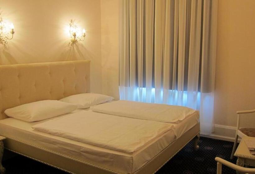 Номер Стандарт, Schloss Hotel Wolfsbrunnen