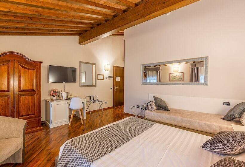 四人标准间, Villa Cariola