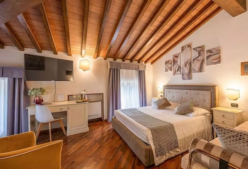 スタンダード４人部屋, Villa Cariola