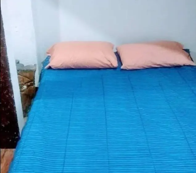 ダブルベッドスタンダードルーム, Kfe L Hostel