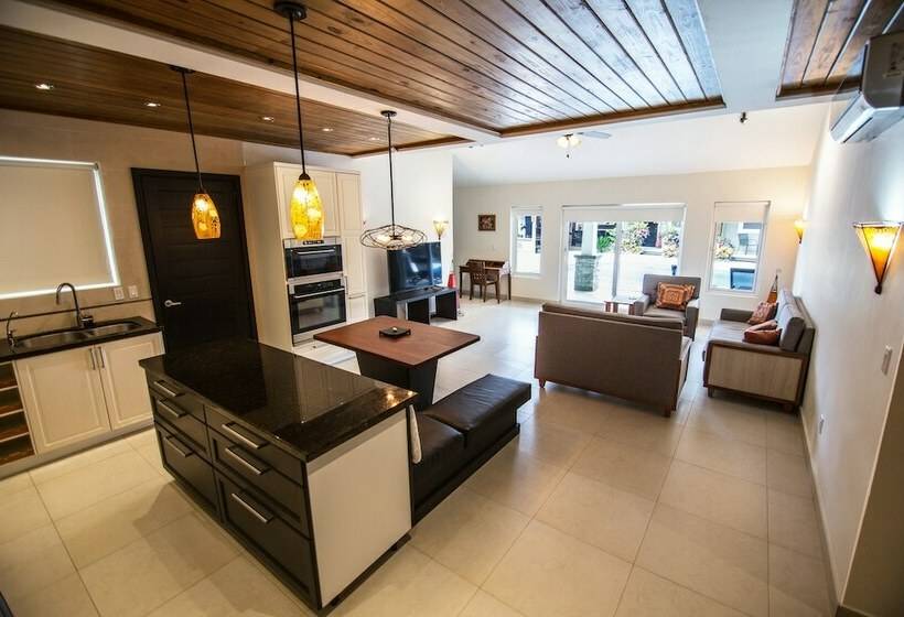 1ベッドルームハウス, Colibri Boutique