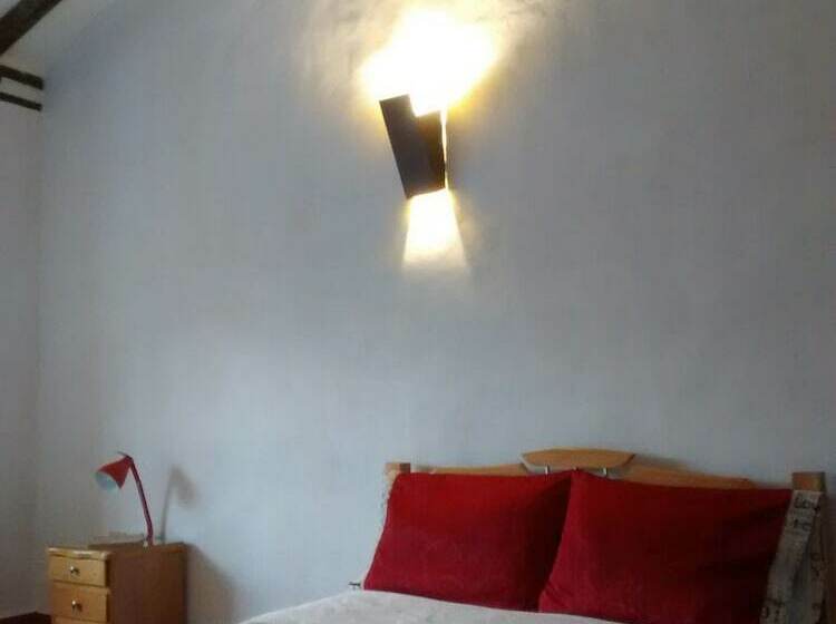 4인용 수피리어 룸, Tinva Hostal   Hostel