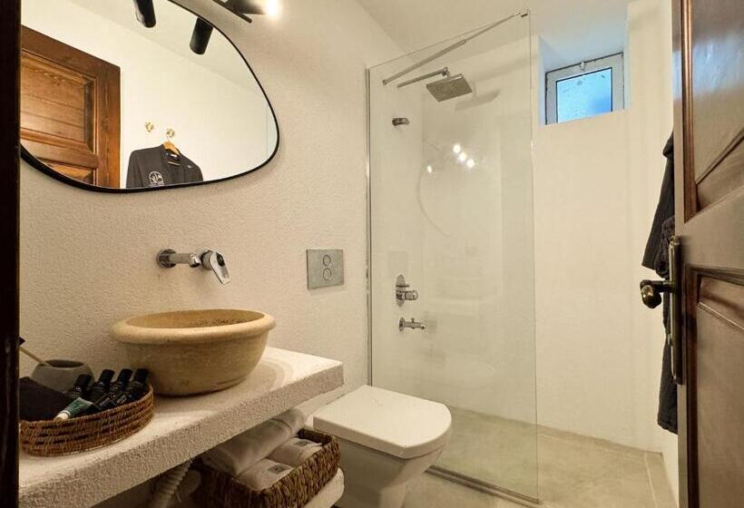 Economy-huone, Aleysim Alaçatı Design Als