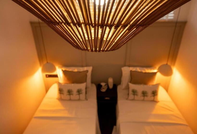 Economy-huone, Aleysim Alaçatı Design Als