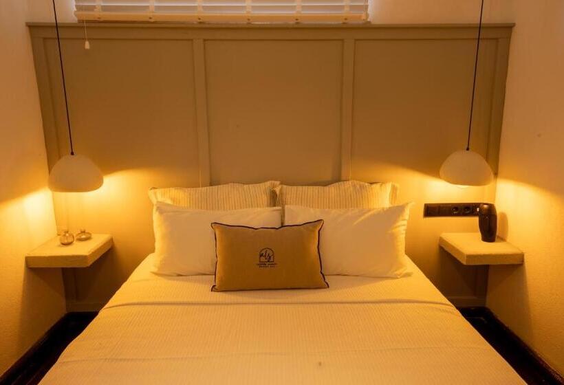 Economy-huone, Aleysim Alaçatı Design Als