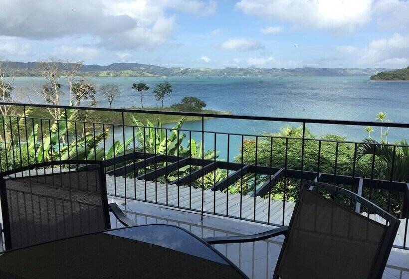 디럭스 스튜디오, Bluebay Bugenvil Lake Lodge