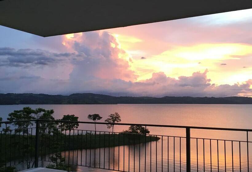 디럭스 스튜디오, Bluebay Bugenvil Lake Lodge