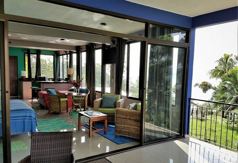Студия Стандарт, Bluebay Bugenvil Lake Lodge