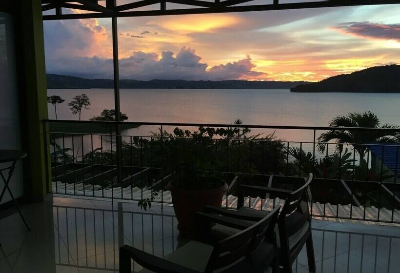 Студия Стандарт, Bluebay Bugenvil Lake Lodge