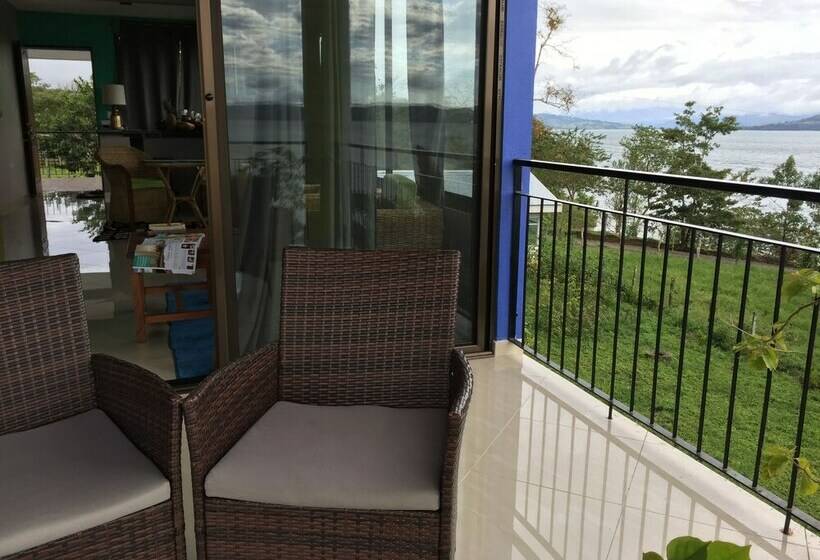 디럭스 스튜디오, Bluebay Bugenvil Lake Lodge