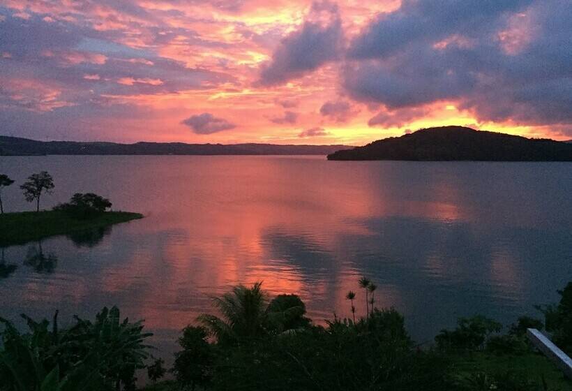 디럭스 스튜디오, Bluebay Bugenvil Lake Lodge