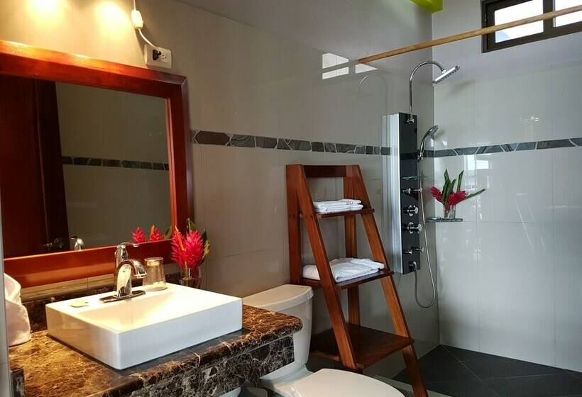 디럭스 스튜디오, Bluebay Bugenvil Lake Lodge