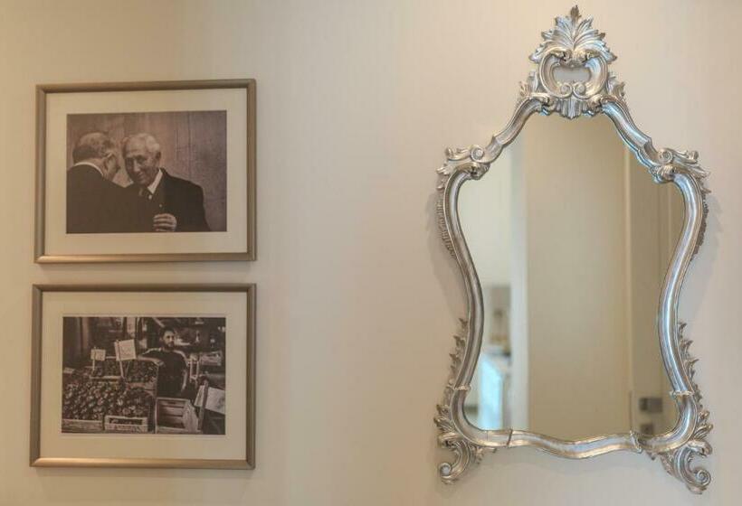 디럭스 스위트, Liberty Palace