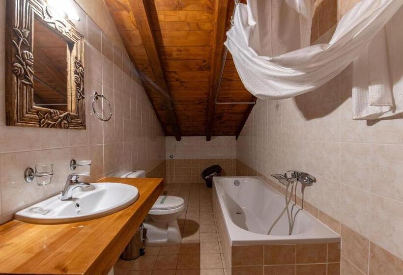 غرفة قياسية رباعية, Archontiko Fiamegou Hotel&spa