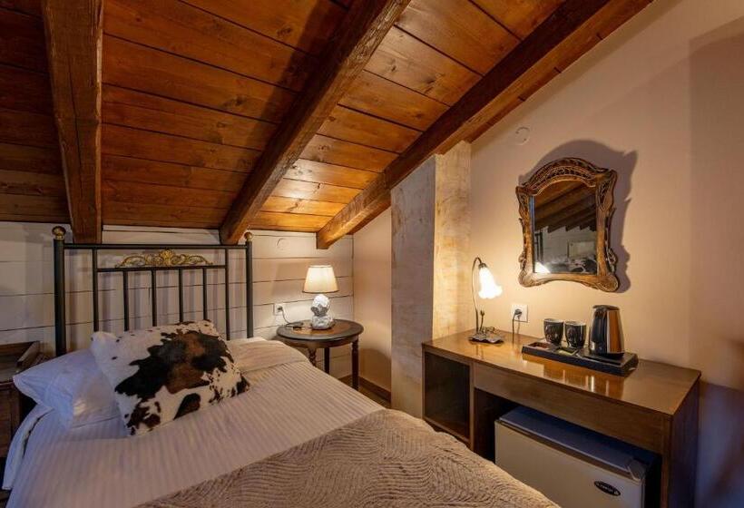 חדר סטנדרט לארבעה, Archontiko Fiamegou Hotel&spa