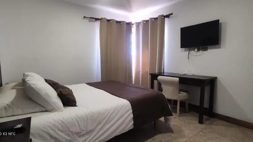 デラックスルーム, Y Cabañas Pulegan