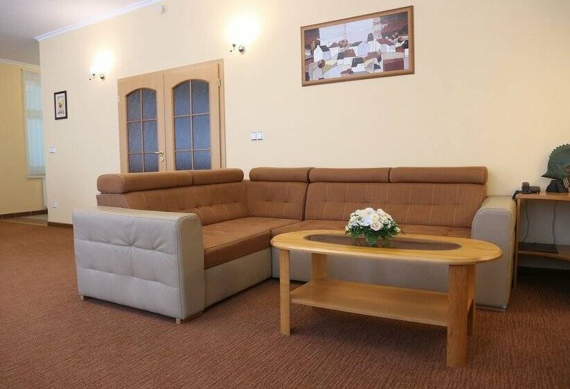 침실 2개 아파트, Thalia