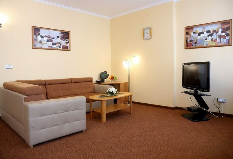 침실 2개 아파트, Thalia